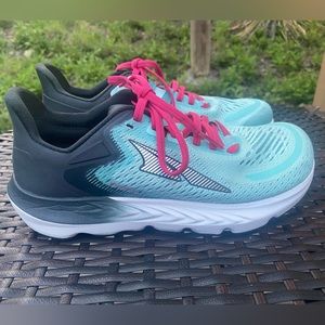 Altra Provision 6 women’s running shoes